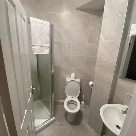 Seaclusion Barna Guest house 4*