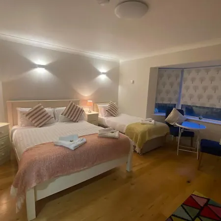 Seaclusion Barna Guest house 4*